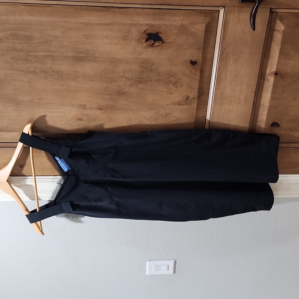 Vera Wang black dress